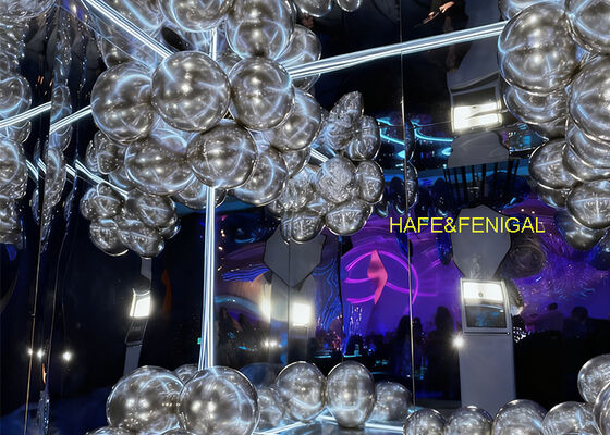 PVC Big Shiny Mirror Balloons For Indoor & Outdoor Art Installations And Photo Ops